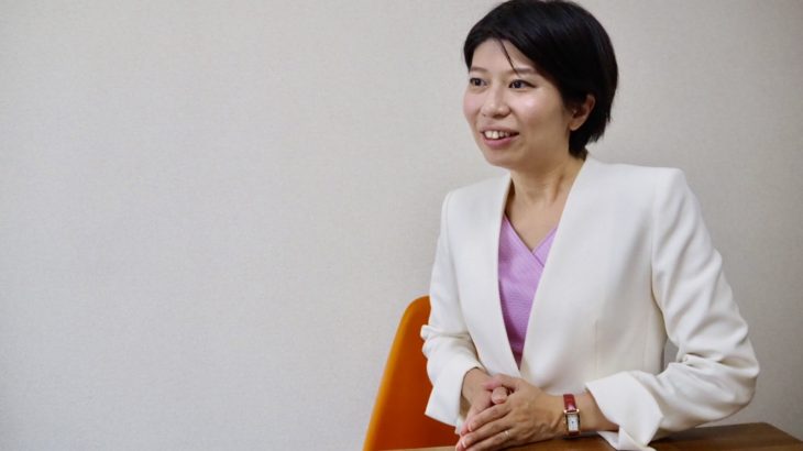 【川崎朋子さんインタビュー】 トップ営業マン、専業主婦を経て企業の未来の稼ぎ方を一緒に作る中小企業診断士へ